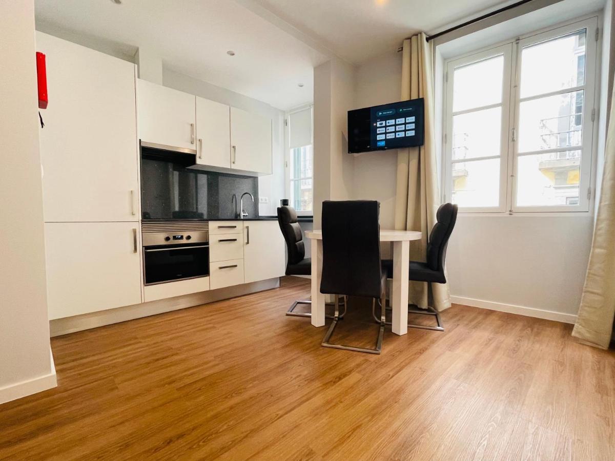 Living Funchal Apartments מראה חיצוני תמונה