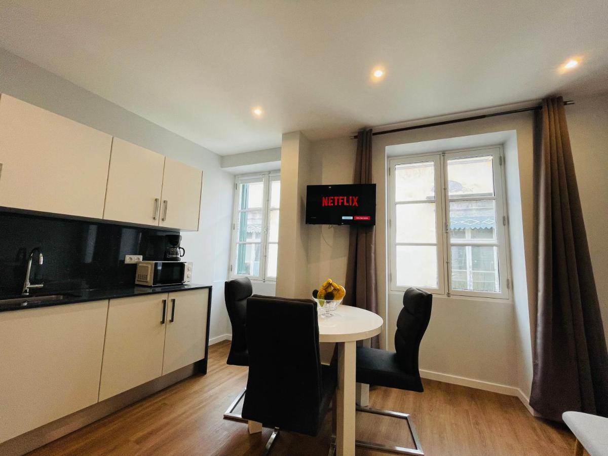 Living Funchal Apartments מראה חיצוני תמונה