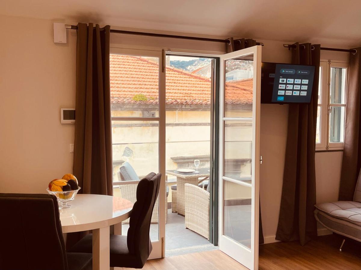 Living Funchal Apartments מראה חיצוני תמונה